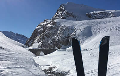 At Pro-Snowboarding we offer split boarding lessons in Val d'Isere